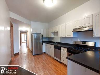 Main picture of 3047 W Logan Blvd