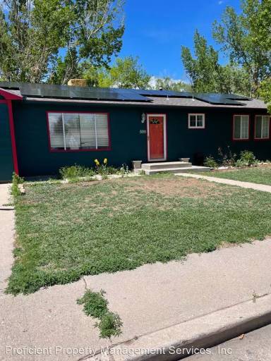 Main picture of 309 Circle Dr W