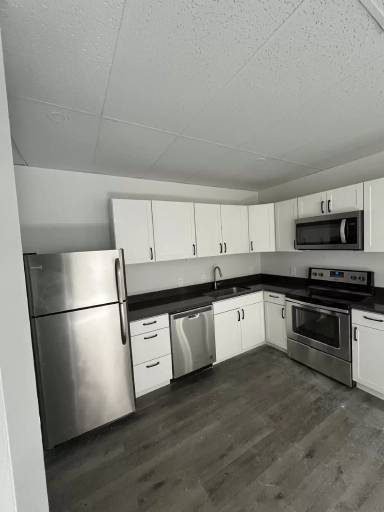 Main picture of 17 W Lamme St