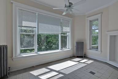 Main picture of 5121 S Kenwood Ave