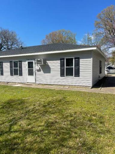 Main picture of 1012 E Chester St
