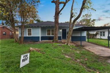 Main picture of 130 E Witcher Ln
