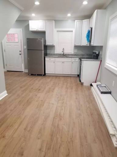Main picture of 1658 Park Rd NW