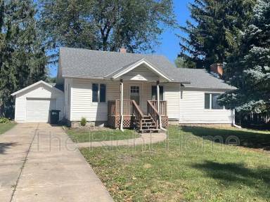 Main picture of 8334 Izard St