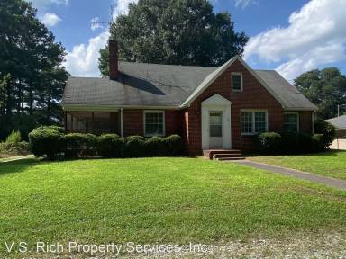 Main picture of 114 W Rockway St