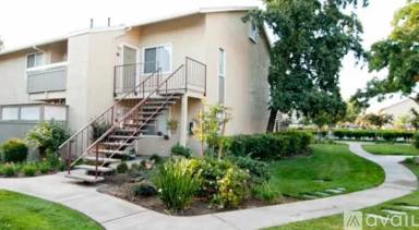 Main picture of Live Oak Apartment Homes