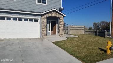 Main picture of 200 Abbot St