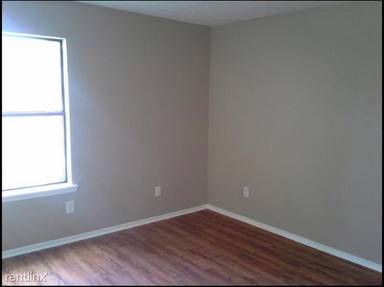 Main picture of Twin City Condominiums