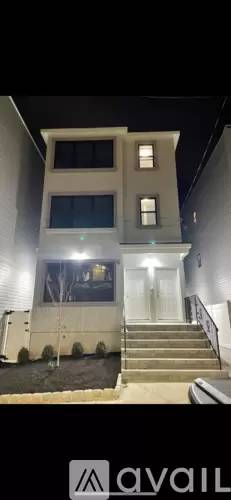 Main picture of 33 12th Ave