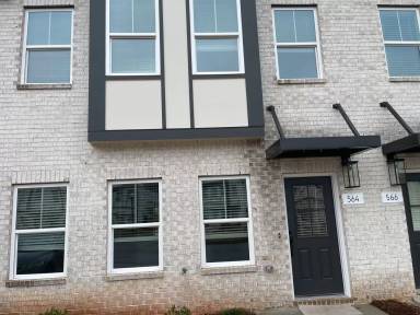 Main picture of 564 Waterpoint Way