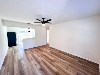 Main picture of 414 SE 8th St