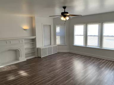 Main picture of 7635 S Yates Blvd