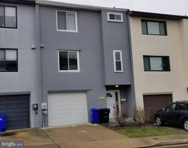 Main picture of 1923 N Woodley St
