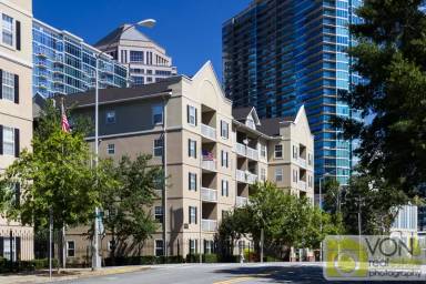 Main picture of Peachtree Walk Condominiums