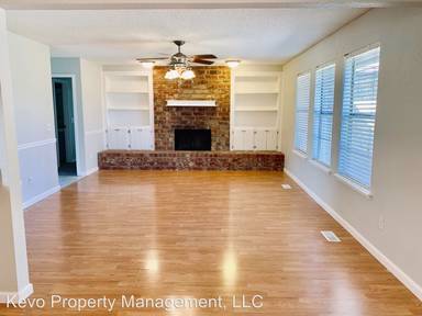 Main picture of 105 Cherokee Dr