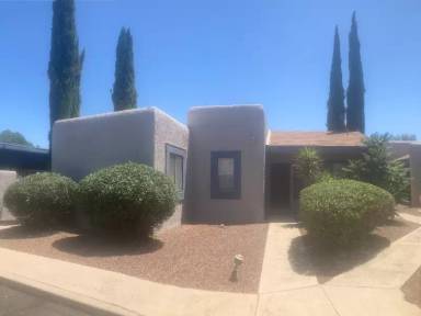 Main picture of 3445 N Richland Dr