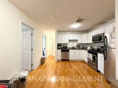 Main picture of 660 Cambridge St