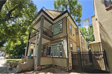 Main picture of 161 Chestnut St