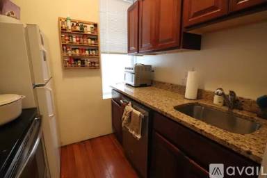 Main picture of 1477 Beacon St