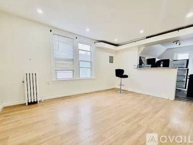 Main picture of 184 Bay 26th St