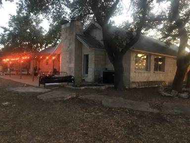 Main picture of 10207 Wagon Rd W