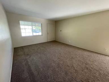 Main picture of 7005 Thomas Dr