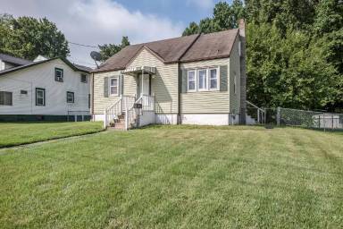 Main picture of 1009 Orchard Ave