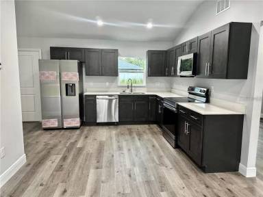 Main picture of 4026 Mendoza Ave