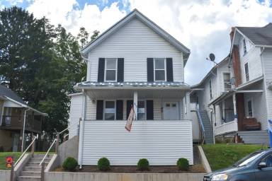 Main picture of 413 S Highland St