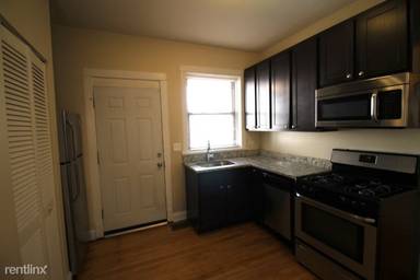 Main picture of 5032 N Western Ave