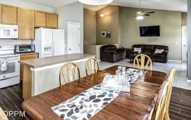 Main picture of 19027 Grover St