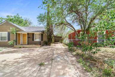 Main picture of 2213 27th St