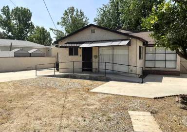 Main picture of 8246 Beeman Ave