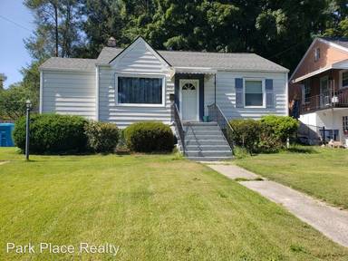 Main picture of 3031 Fleetwood Ave SW