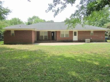 Main picture of 3840 Oleander Dr