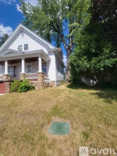 Main picture of 125 2nd St