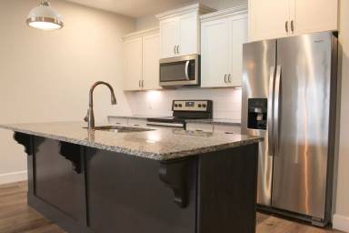 Main picture of 242 Cypress Rdg