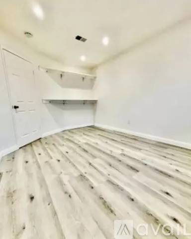 Main picture of 2828 Hillcrest Ave