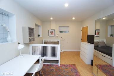Main picture of 2636 Warring St