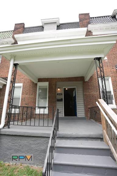 Main picture of 2910 Hilldale Ave