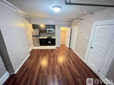 Main picture of 123 Albany Ave