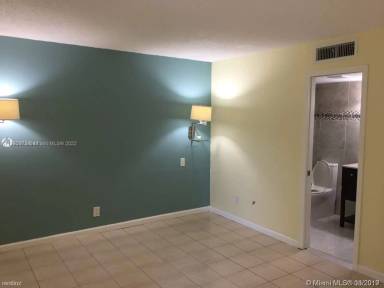 Main picture of 3022 Coral Springs Dr