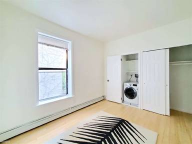Main picture of 126 Sterling Place Condominium