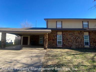 Main picture of 4311 S Maplewood Ave