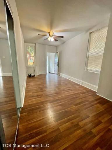 Main picture of 408 W Ruscomb St