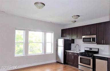 Main picture of 4050 N Milwaukee Ave Apartments