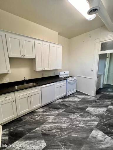 Main picture of 1640 W Grace St