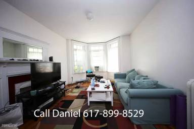 Main picture of 1305 Commonwealth Ave