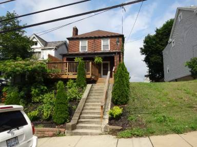 Main picture of 326 Sweetbriar St