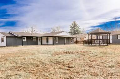 Main picture of 16118 Cottonwood Dr